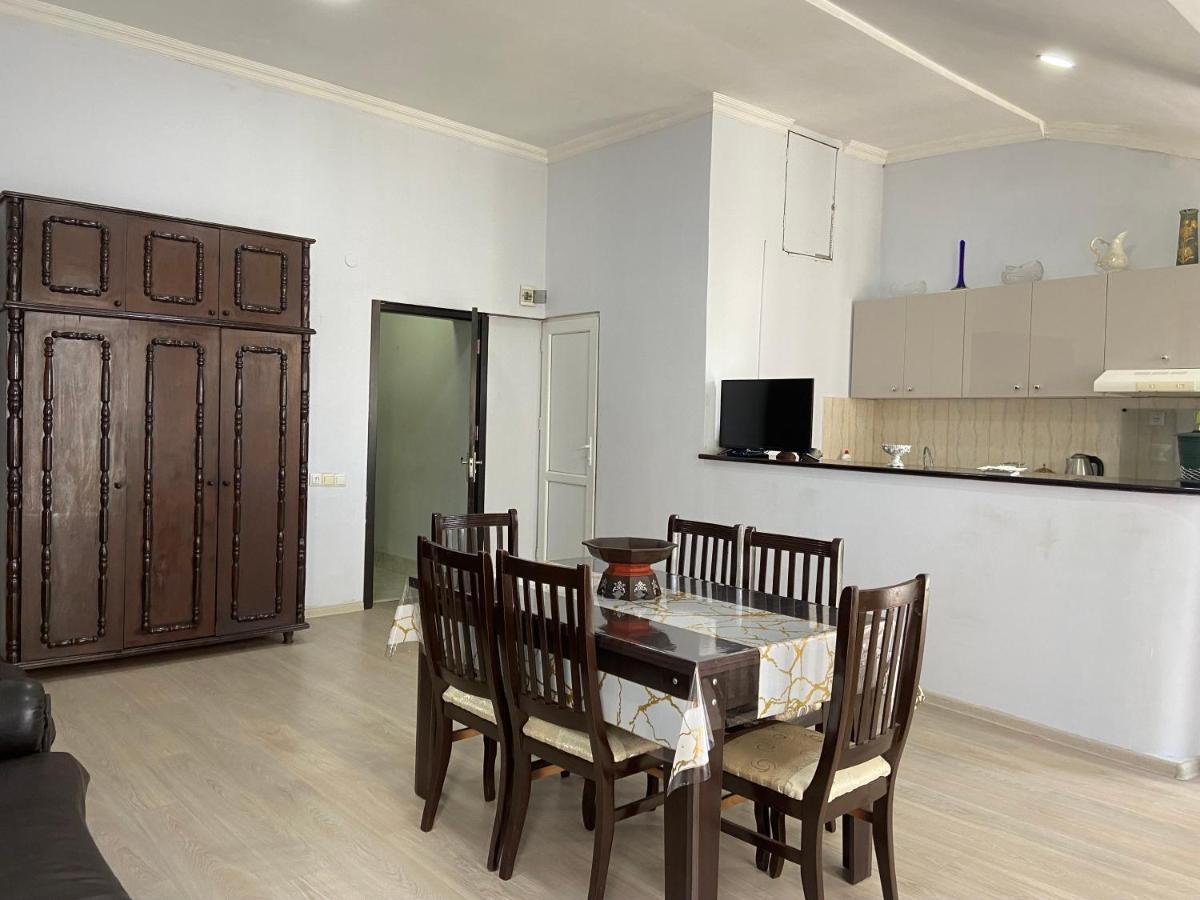 Apartment On Luka Asatiani 2 Batum Dış mekan fotoğraf