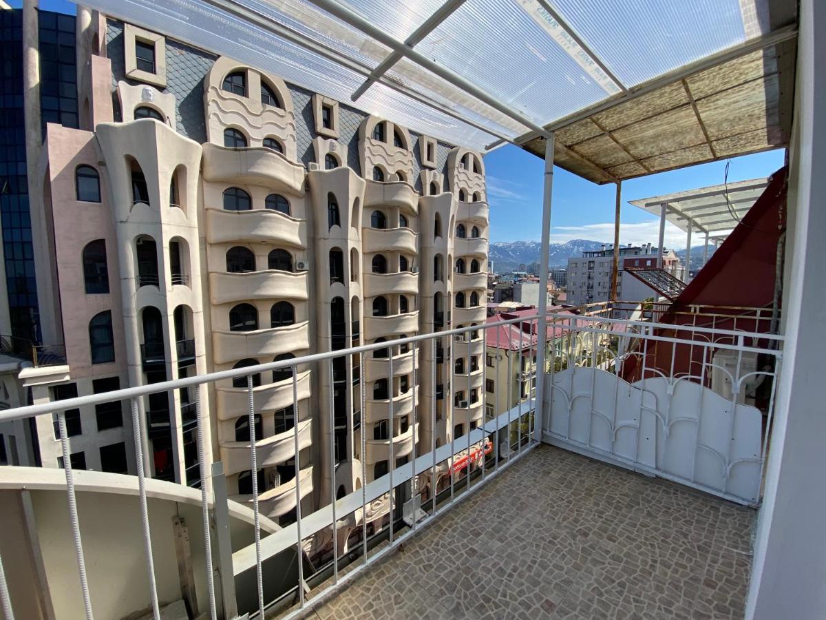 Apartment On Luka Asatiani 2 Batum Dış mekan fotoğraf
